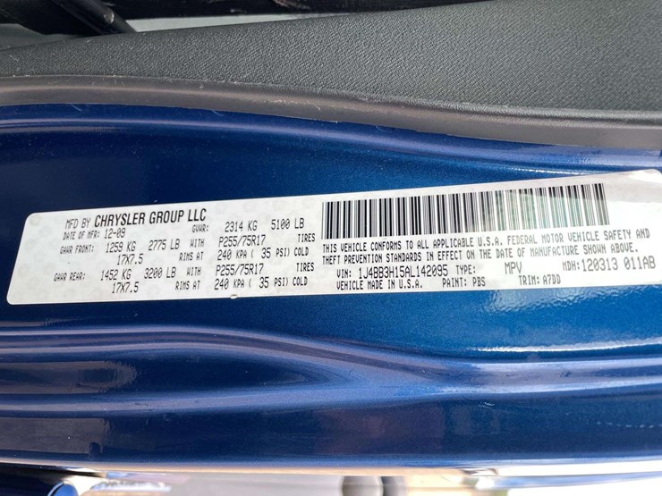 2010-jeep-wrangler-sport-image-27