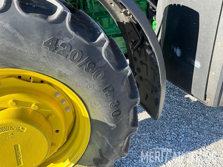 2014-john-deere-7230r-image-13