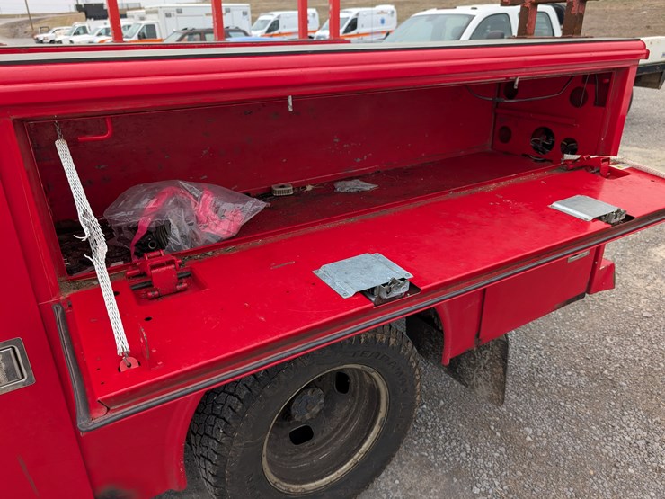 2020-ford-f350-xl-image-21