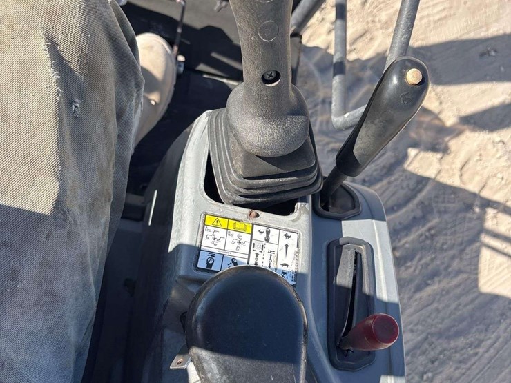 2016-bobcat-e20-image-23