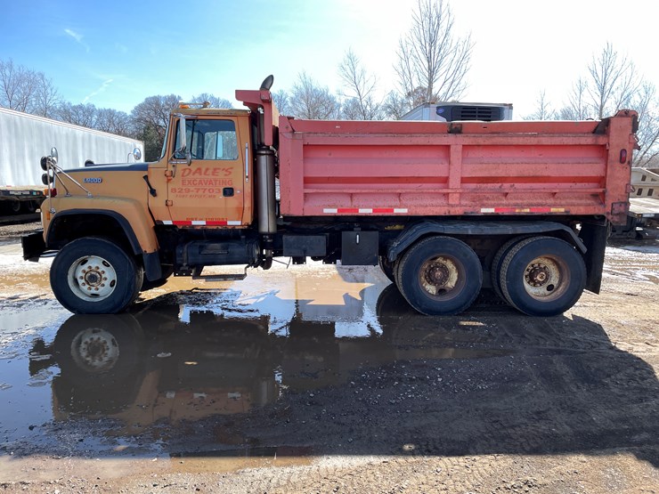 1996-ford-l9000-image-2