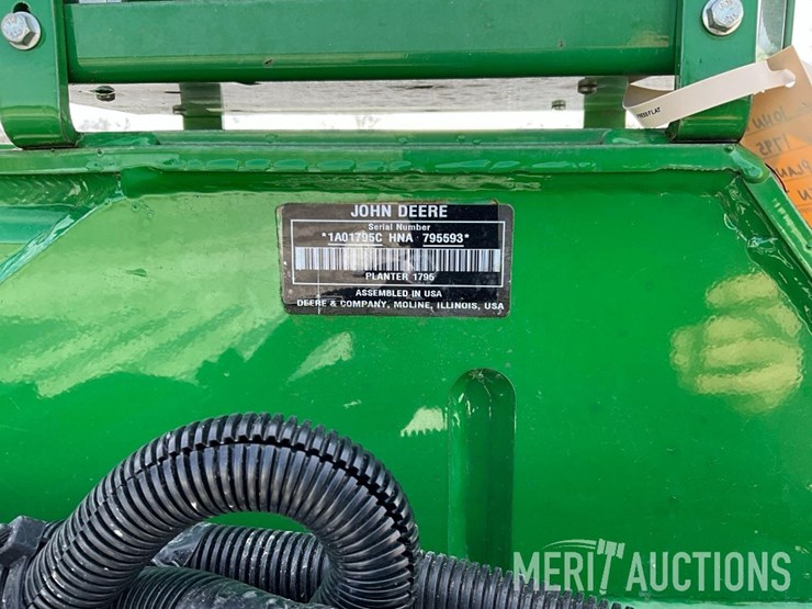 2022-john-deere-1795-image-40