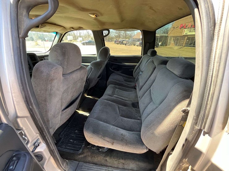 2005-chevrolet-1500-image-16