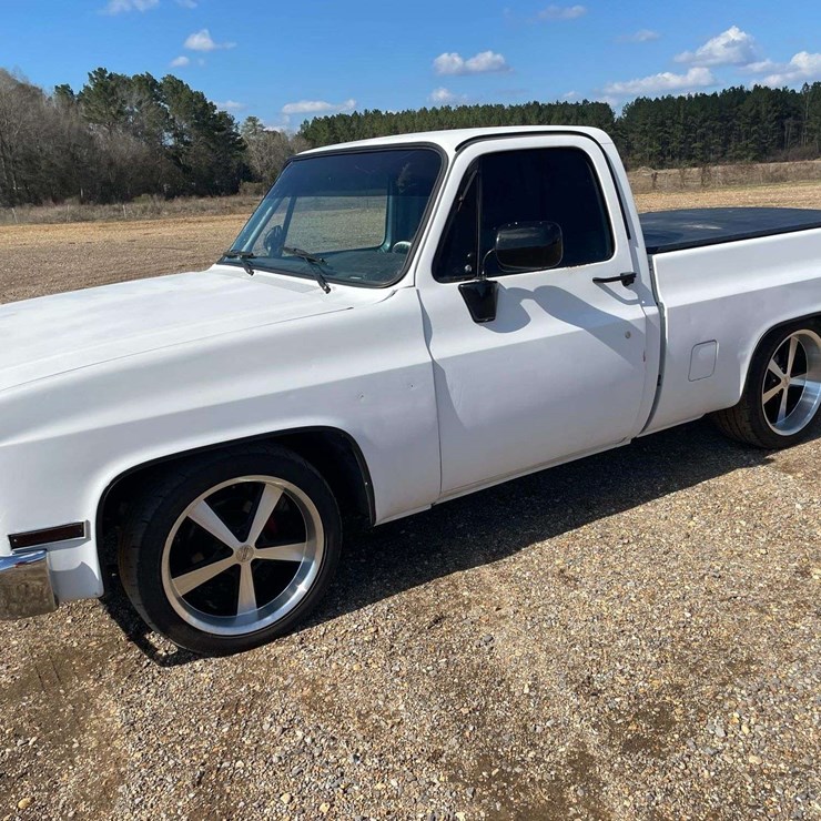 1984 CHEVROLET C10