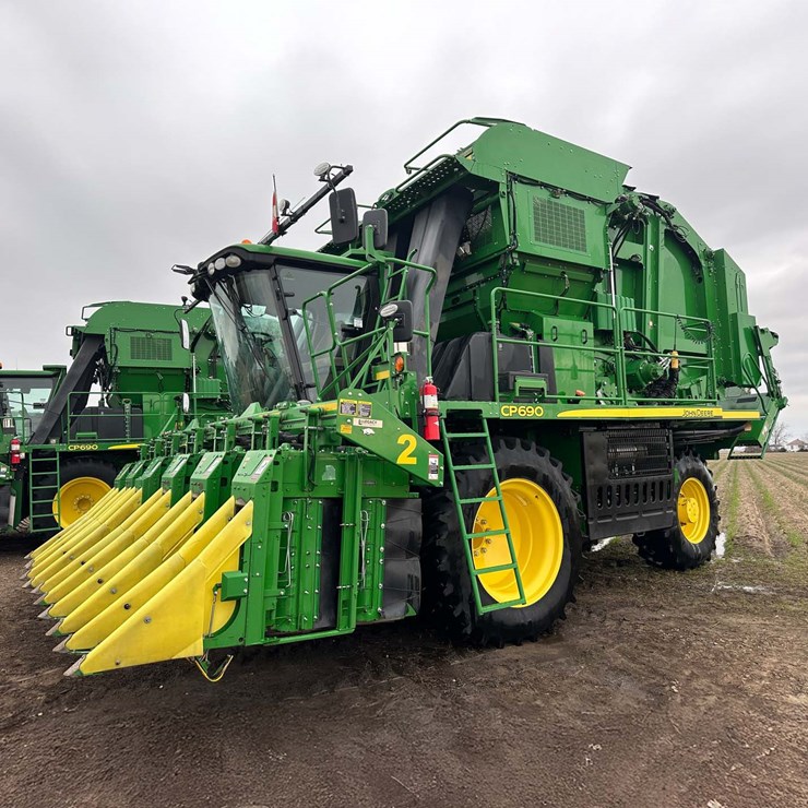 2021 JOHN DEERE CP690