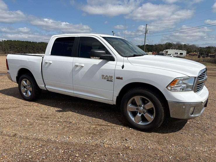 2019-dodge-ram-1500-image-4