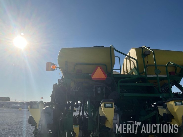 2007-john-deere-1790-image-23