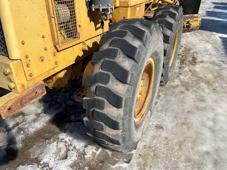 caterpillar-140g-image-19