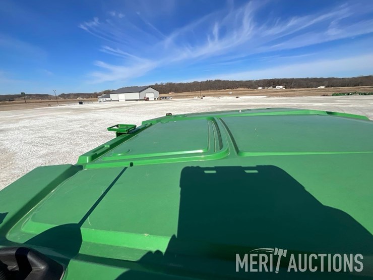 2022-john-deere-7r-210-image-38