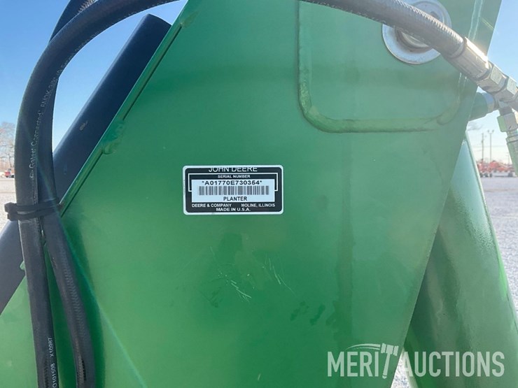 2009-john-deere-1770nt-image-46