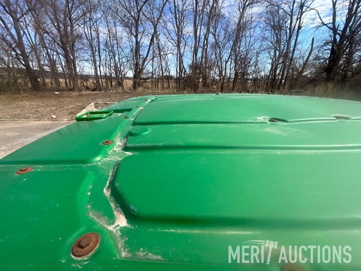 2014-john-deere-7230r-image-43