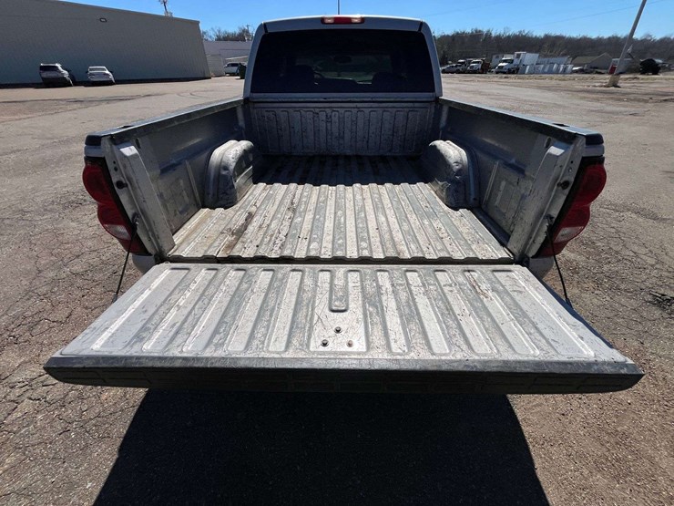 2005-chevrolet-1500-image-10