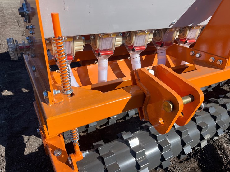 #5001-•-new-land-honor-no-till-drill-for-tractor-and-skid-steer-image-4