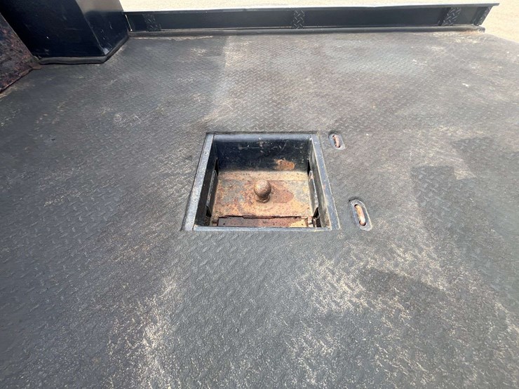 2008-chevrolet-kodiak-5500-4x4-crew-cab-flatbed-truck-(85,344-miles)-image-10