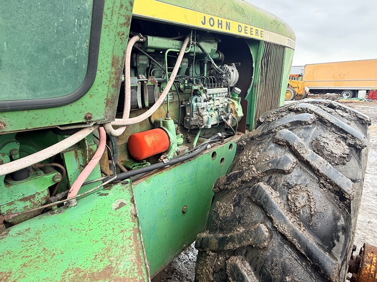 1973-john-deere-7520-image-16