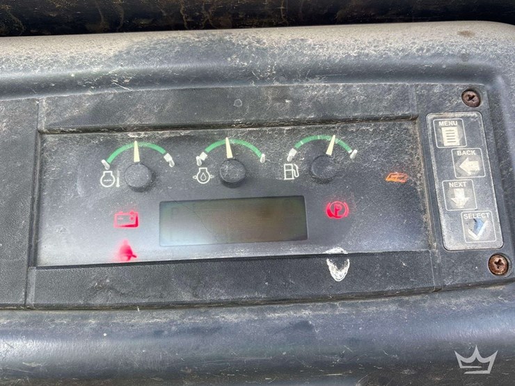 2014-deere-650k-lgp-image-6