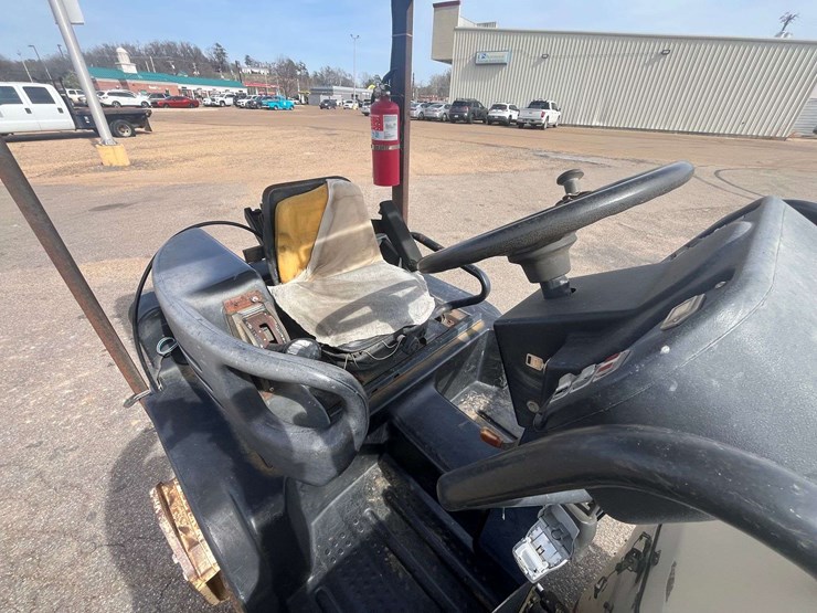 2005-ingersoll-rand-dual-smooth-drum-roller-(2,468-hours)-image-16