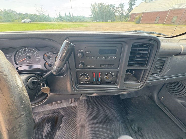 2007-chevrolet-silverado-1500-image-13