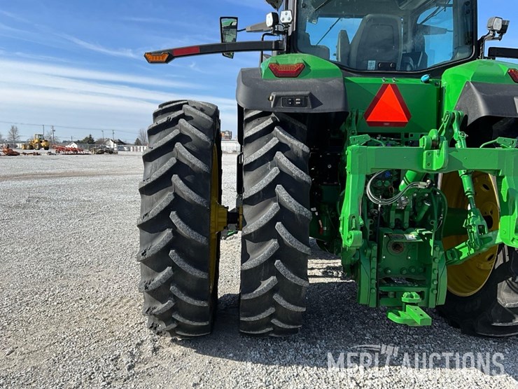 2022-john-deere-7r-210-image-21