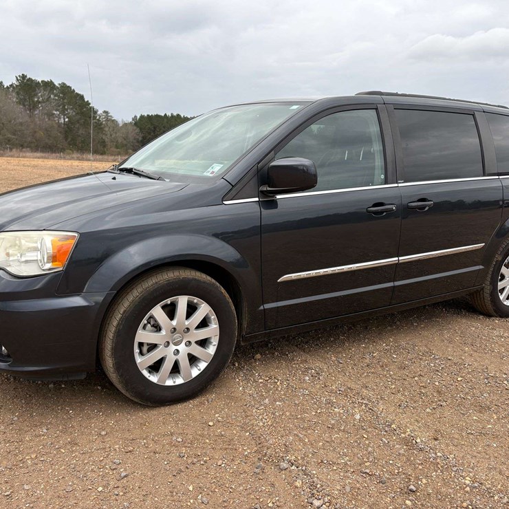 2014 CHRYSLER TOWN & COUNTRY