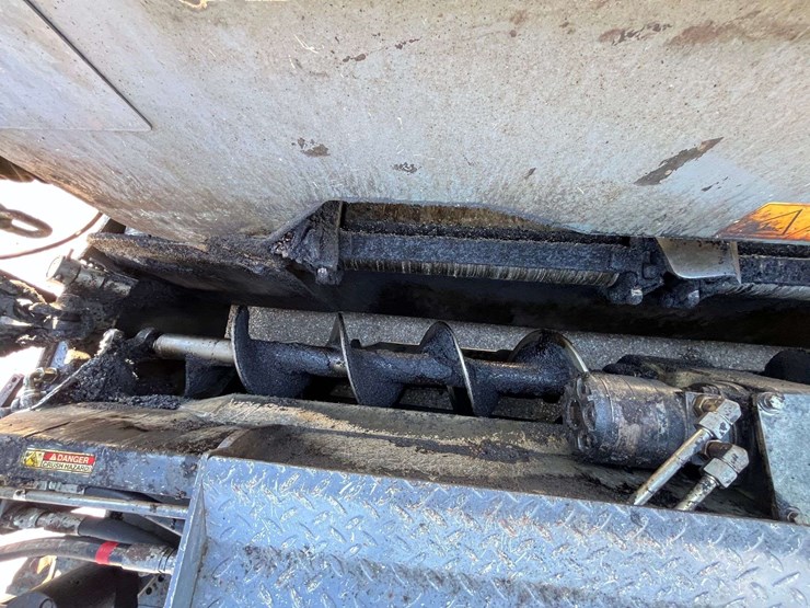 2018-dynapac-paving-machine-image-15