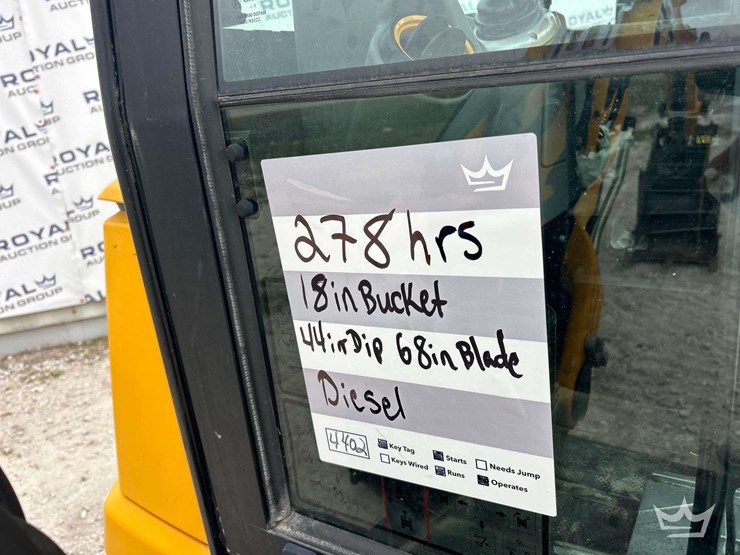 2021-jcb-35z-1-image-28