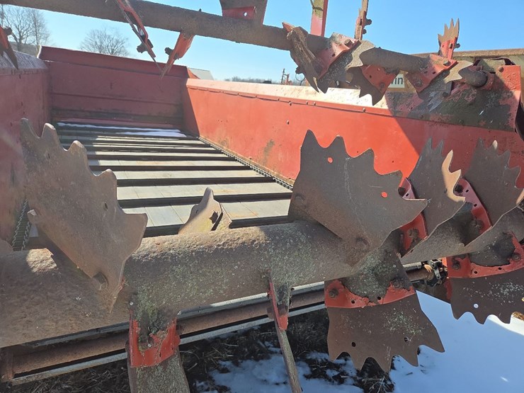 new-holland-195-image-26