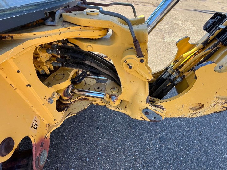 2001-deere-310g-image-18