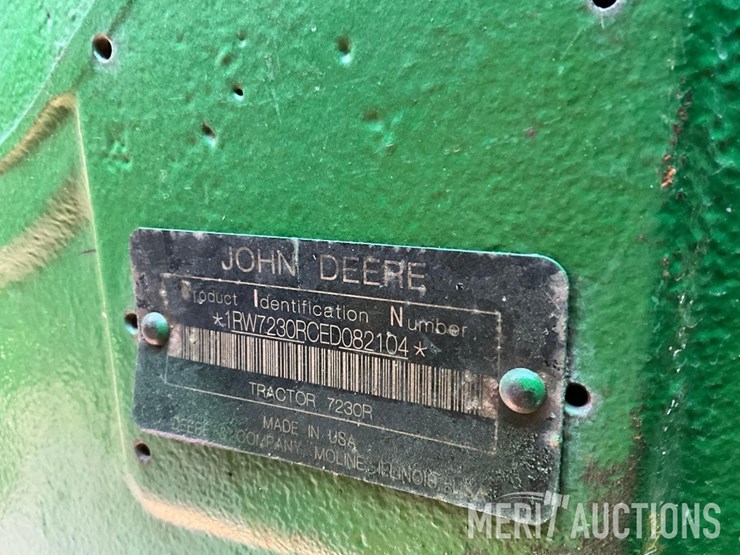 2014-john-deere-7230r-image-42