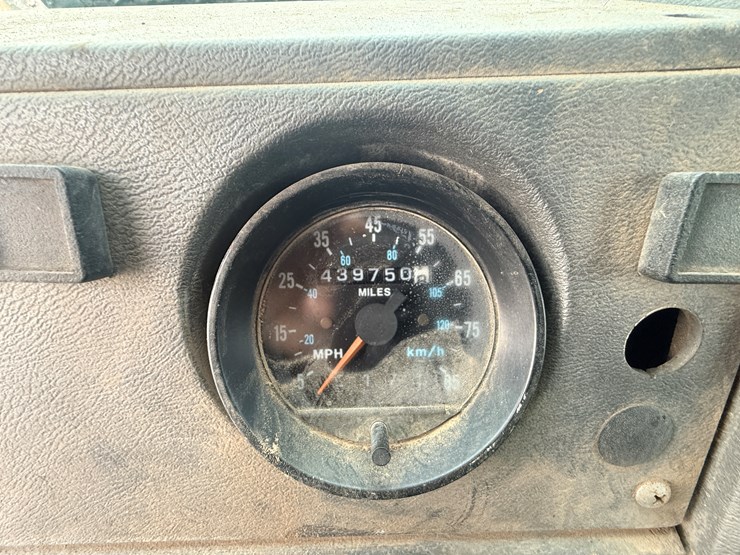 1999-mack-dm690-image-64