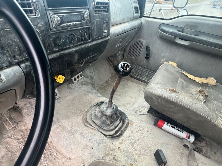 2000-ford-f650-image-27