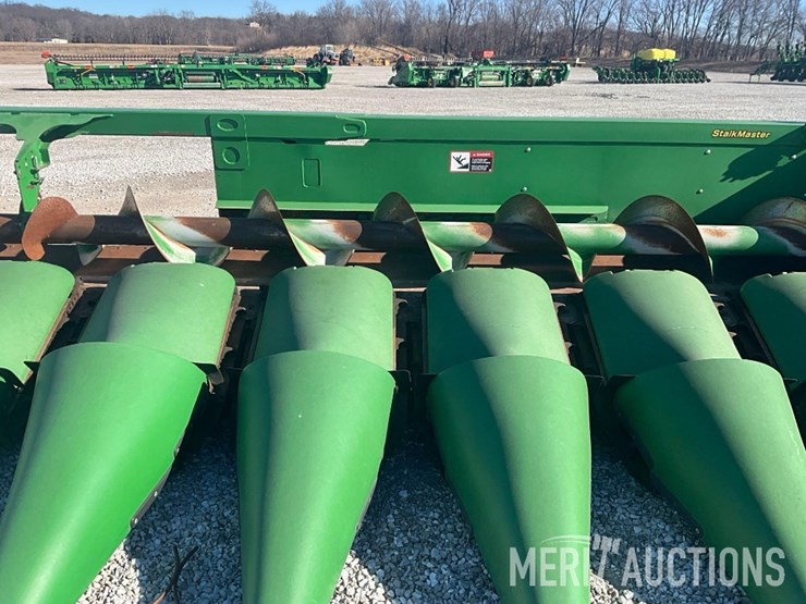 2019-john-deere-712c-image-14