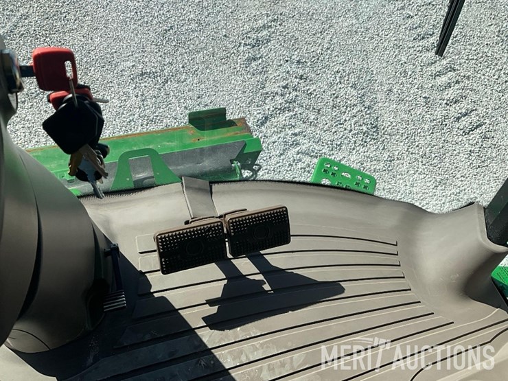 2021-john-deere-s790-image-41