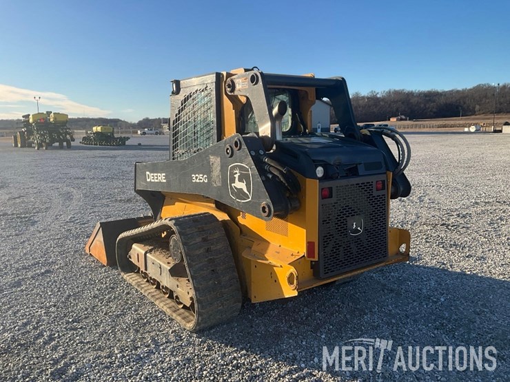 2022-deere-325g-image-3