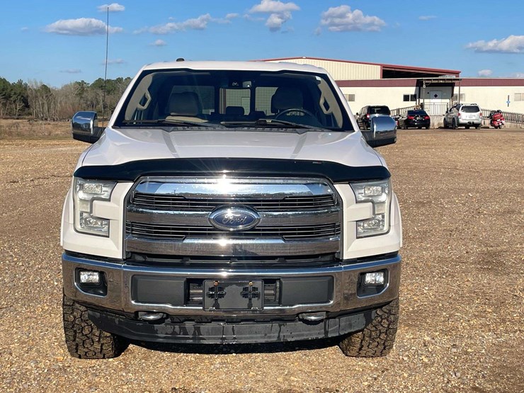 2016-ford-f150-lariat-image-5