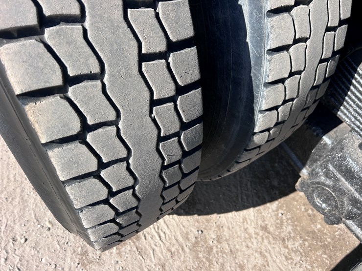 #1679-•-2003-kenworth-flatbed-truck-image-61