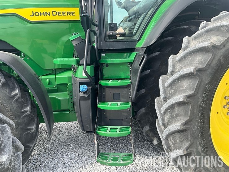2023-john-deere-8r-310-image-17