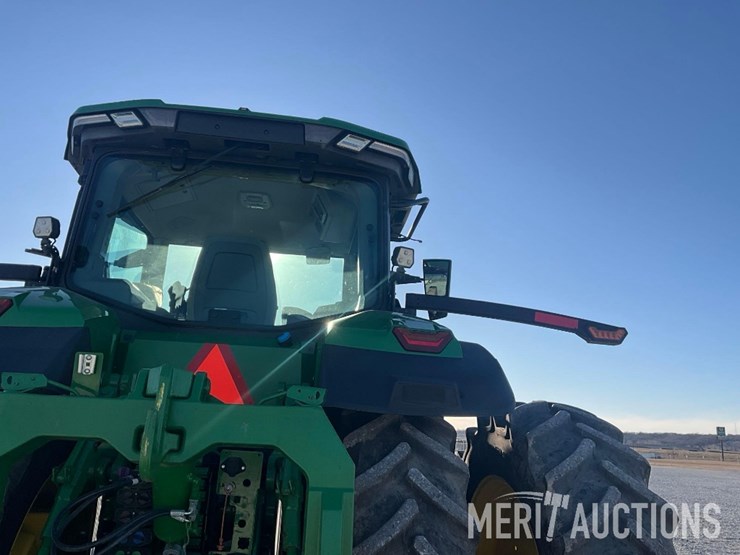 2023-john-deere-8r-310-image-21