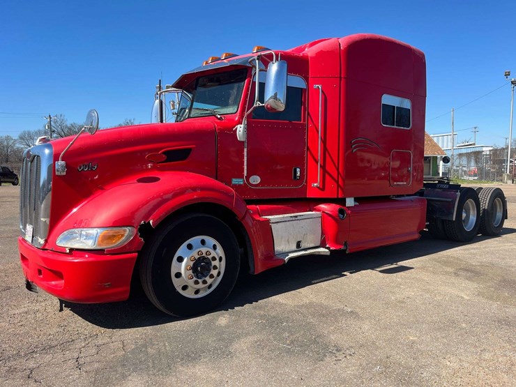 2012-peterbilt-386-image-1