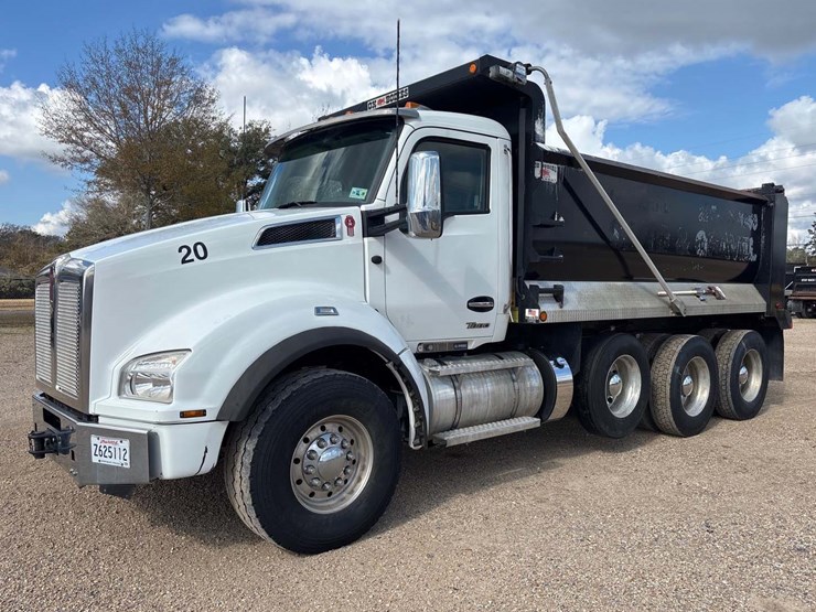 2024-kenworth-t880-image-1