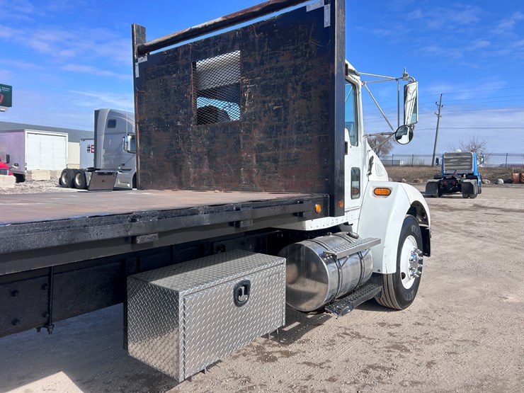 #1679-•-2003-kenworth-flatbed-truck-image-24