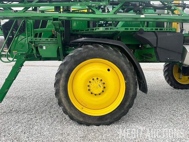 2022-john-deere-410r-image-13