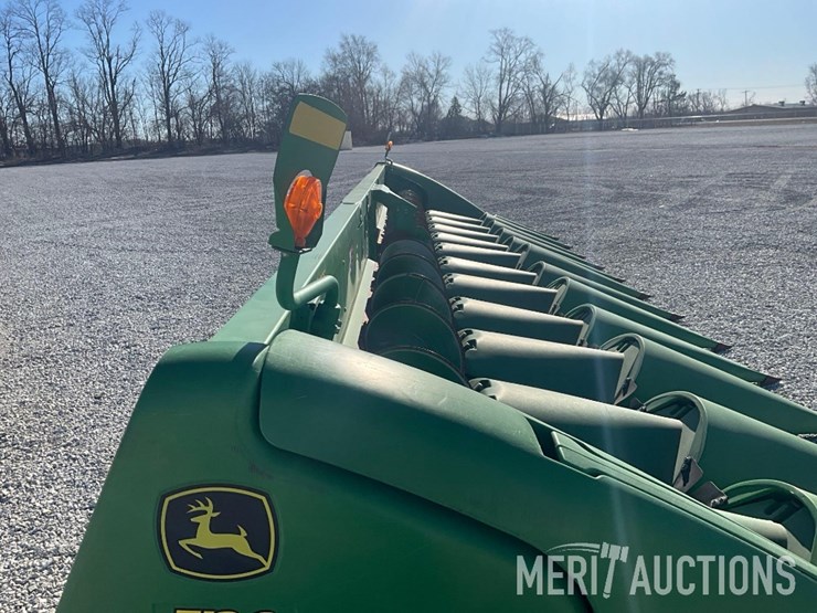 2019-john-deere-712c-image-33