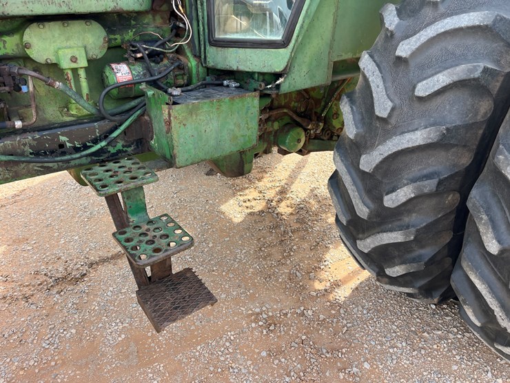 1975-john-deere-4230-image-11
