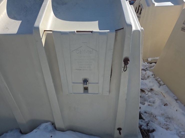 (2)-calf-tel-poly-calf-huts-(middle)-image-17