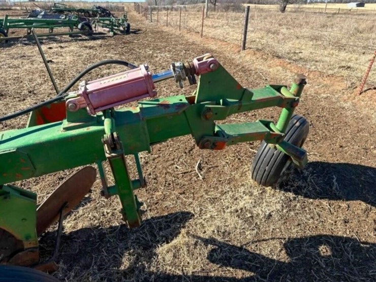 blanchat-10-bottom-plow-image-20