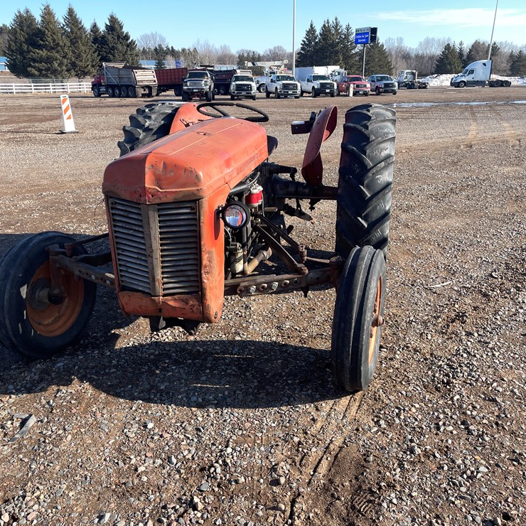 #1018 • Massey-Ferguson MF35