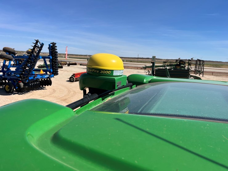 2015-john-deere-6145r-image-30