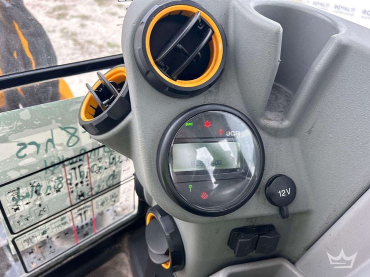 2021-jcb-35z-1-image-11