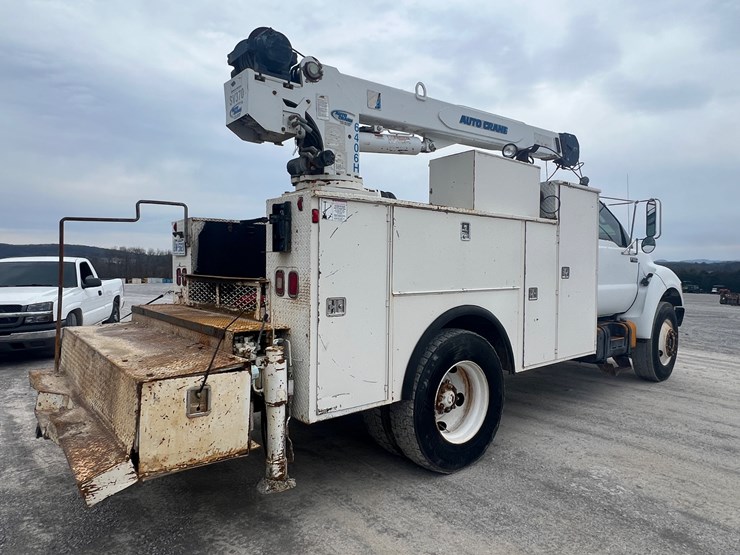 2000-ford-f650-image-3